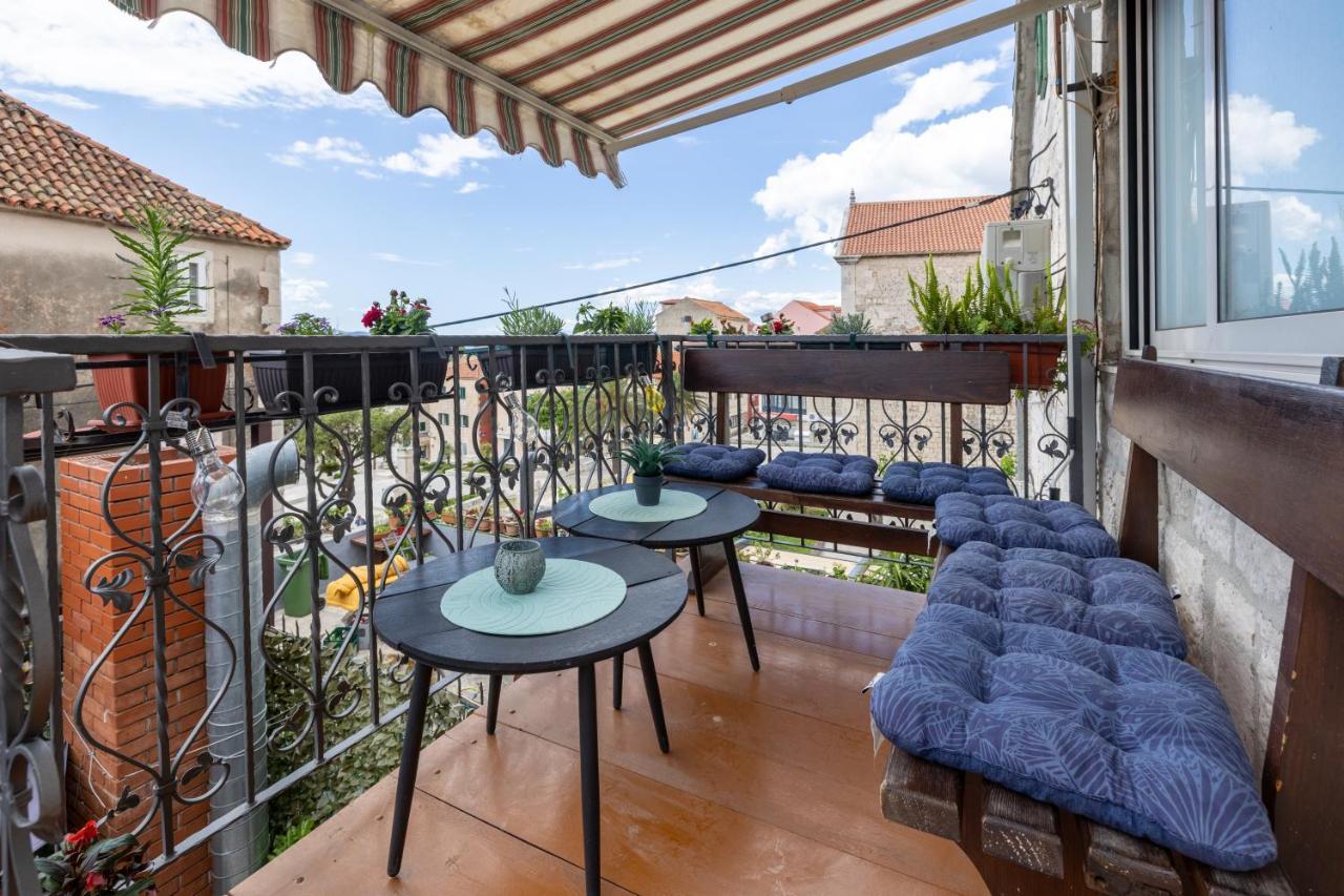 Guesthouse Rebecca Makarska Exterior photo