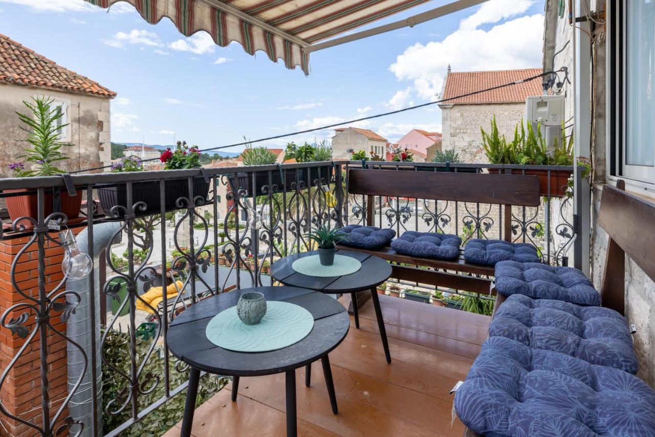 Guesthouse Rebecca Makarska Exterior photo