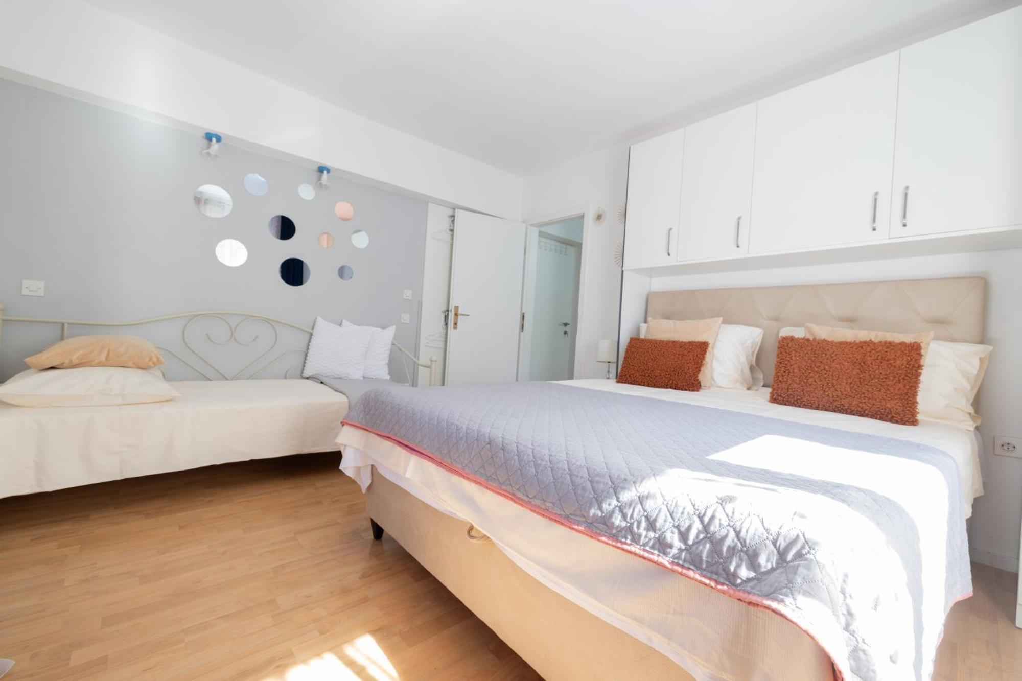 Guesthouse Rebecca Makarska Exterior photo