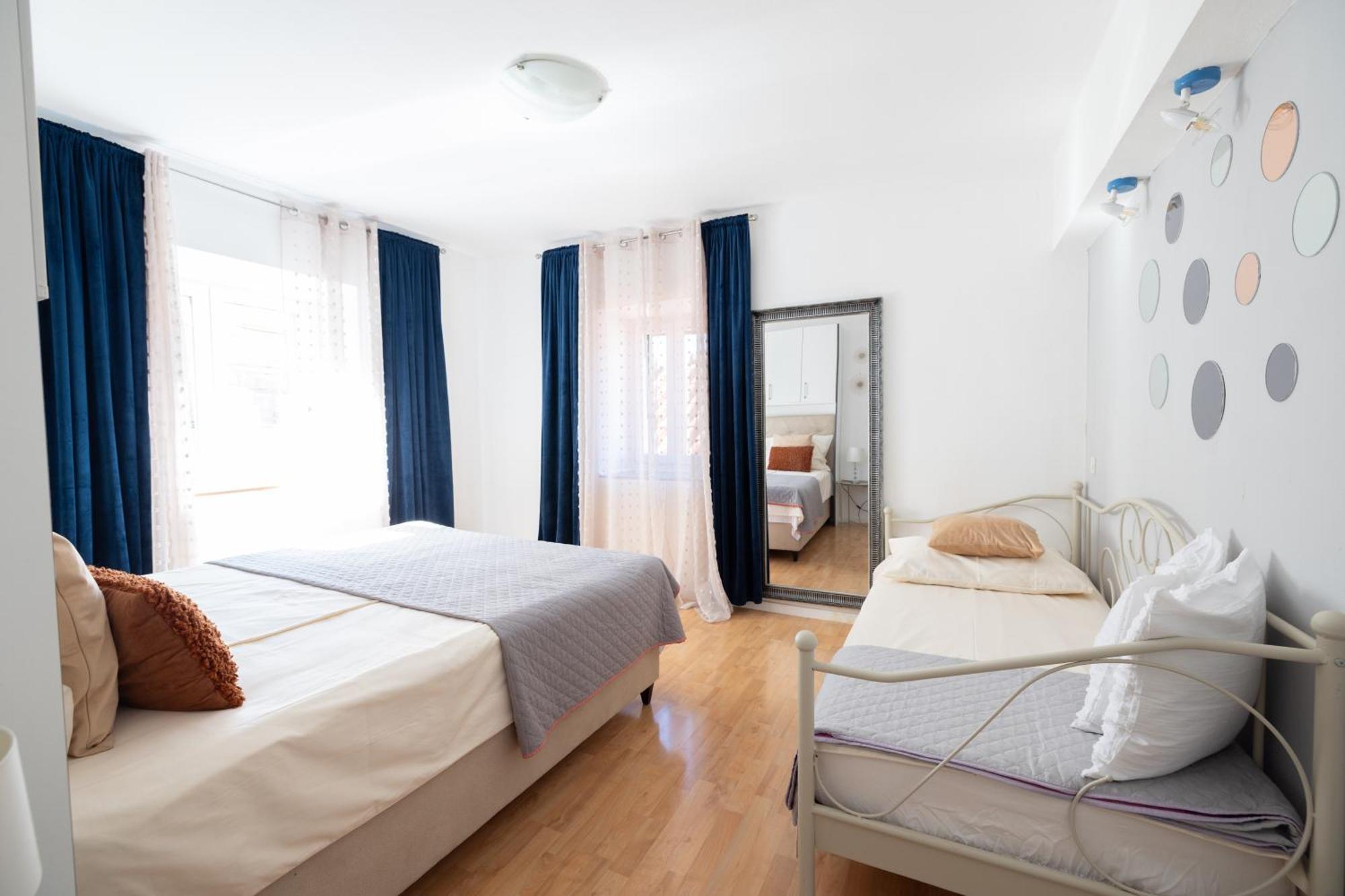 Guesthouse Rebecca Makarska Exterior photo